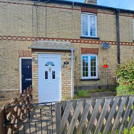 Generous 3 Bed In The Heart Of The Village Huntingdon Exterior foto