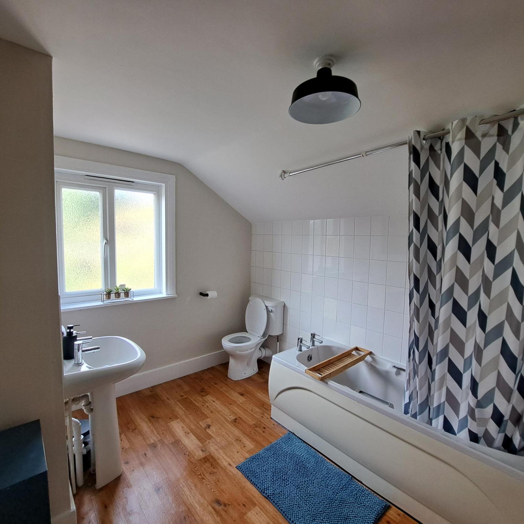 Generous 3 Bed In The Heart Of The Village Huntingdon Exterior foto
