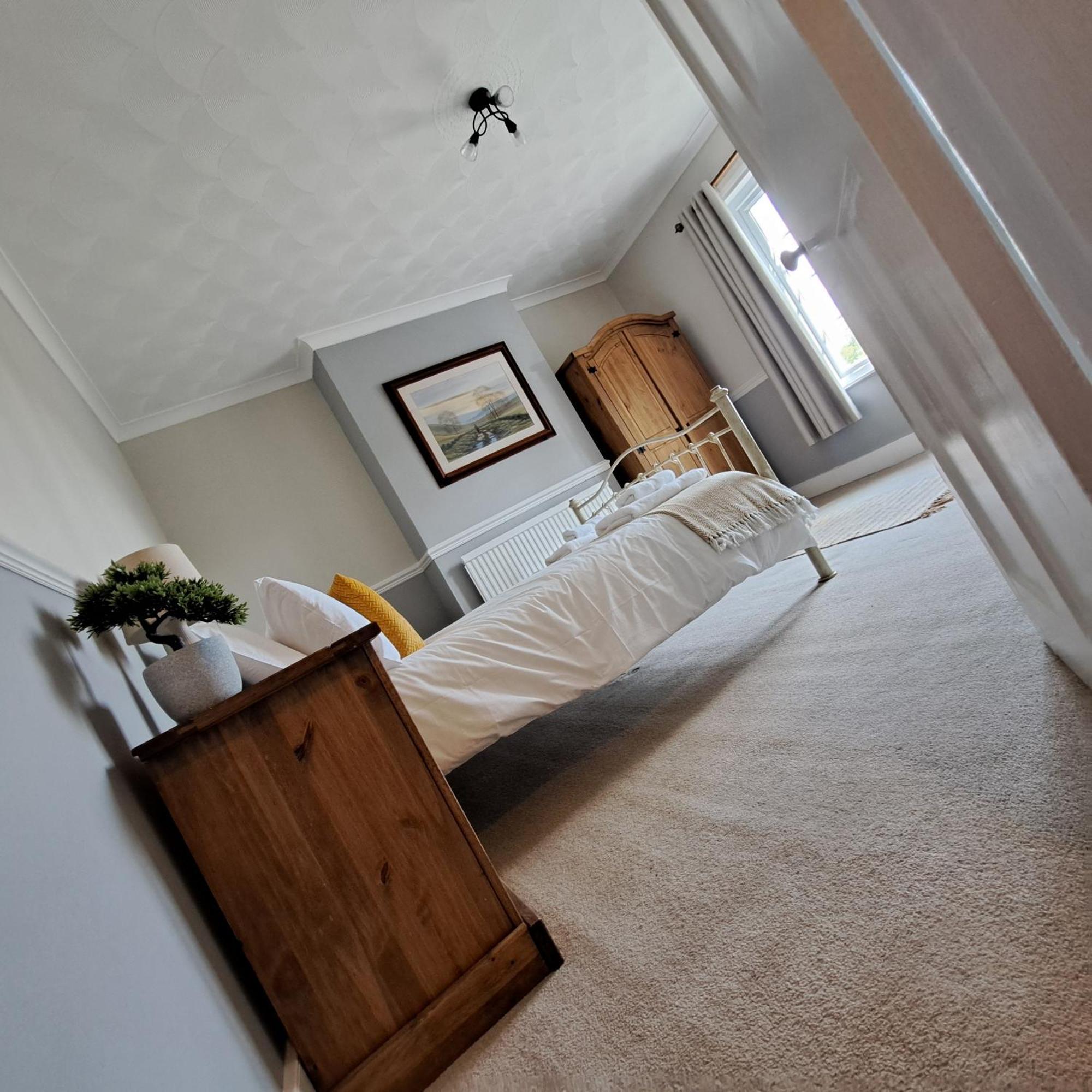 Generous 3 Bed In The Heart Of The Village Huntingdon Exterior foto